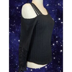 Black Cable Rib Knit Sweater M Lace Sleeve Asymmetrical Strappy Shoulder Witchy